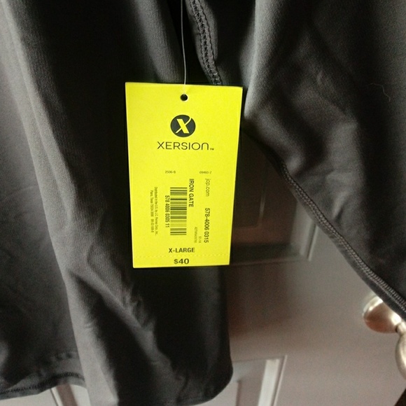 Mens XL cross train under shirt pull over - Picture 4 of 4